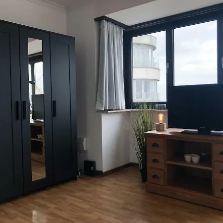 Cosy, Modern Studio With An Awesome View Of アパート *