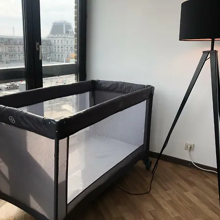 Cosy, Modern Studio With An Awesome View Of アパート
